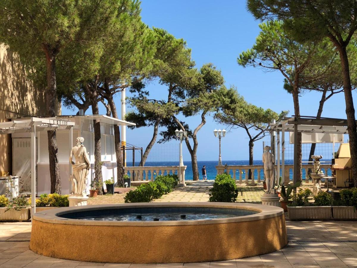 Hotel Pete Castell-Castell-Platja d'Aro Buitenkant foto